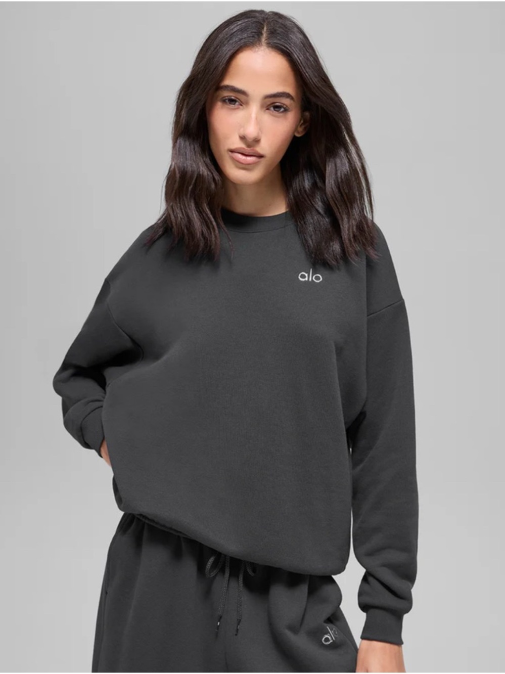NWT Alo Women's Accolade Crew Sweatshirt — Anthracite